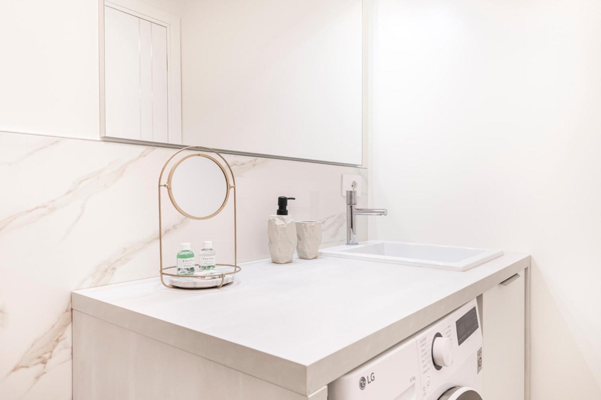Apartamento Easylife - Design And Relax In The Heart Of Milán Exterior foto